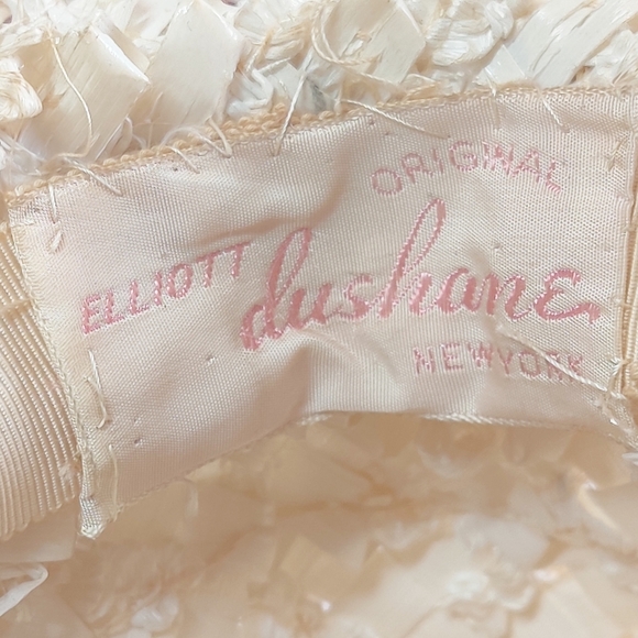 Vintage Hat from the 1960s High Fashion Style Hat - Picture 9 of 9